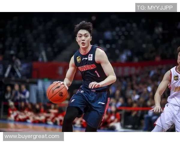 成都篮球队配合分析：战术执行与团队默契的深度对比探讨