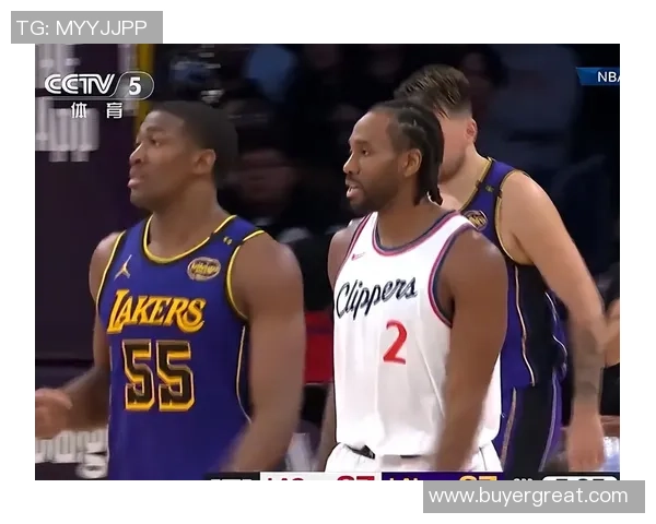 2013年湖人快船激战回顾：洛杉矶篮球对决的巅峰时刻与精彩瞬间