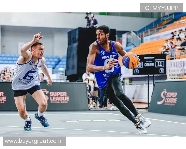 南京篮球队与上海篮球队赛后复盘探讨团队协作的成功与不足之处